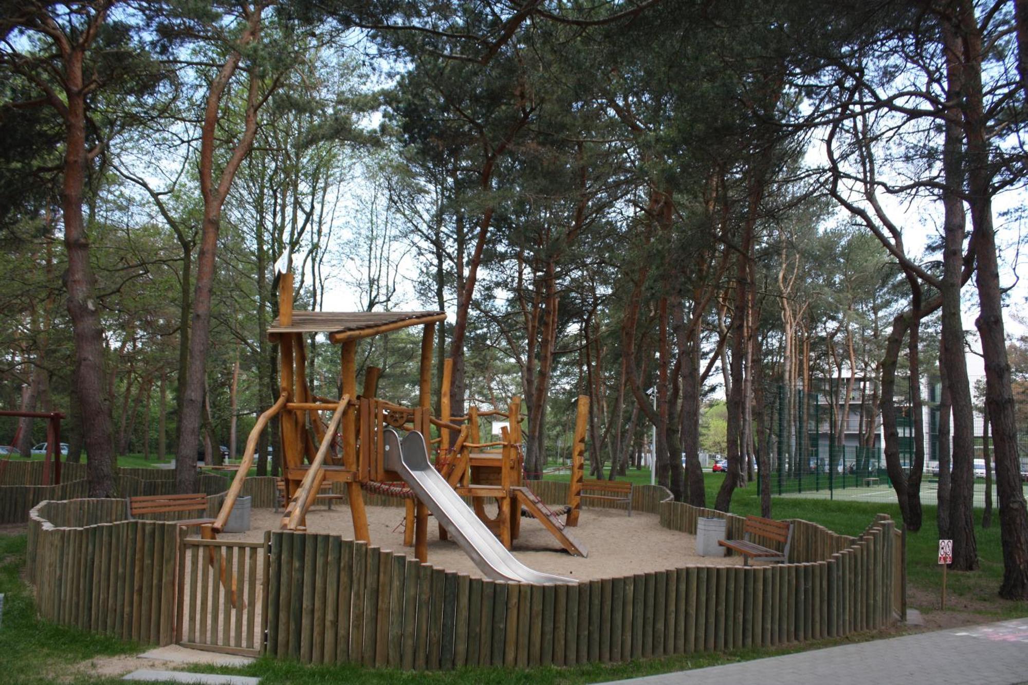 Apartamenty Karawela - Nadmorski Dwor Gdansk Exterior photo